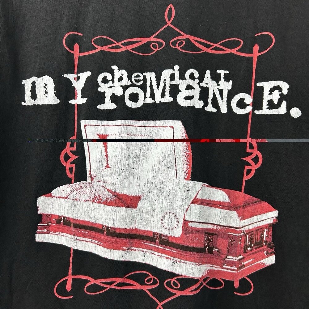 Vintage 2005 My Chemical Romance Shirt Size Medium Unisex T-Shirt short Sleeve - Picture 12 of 15